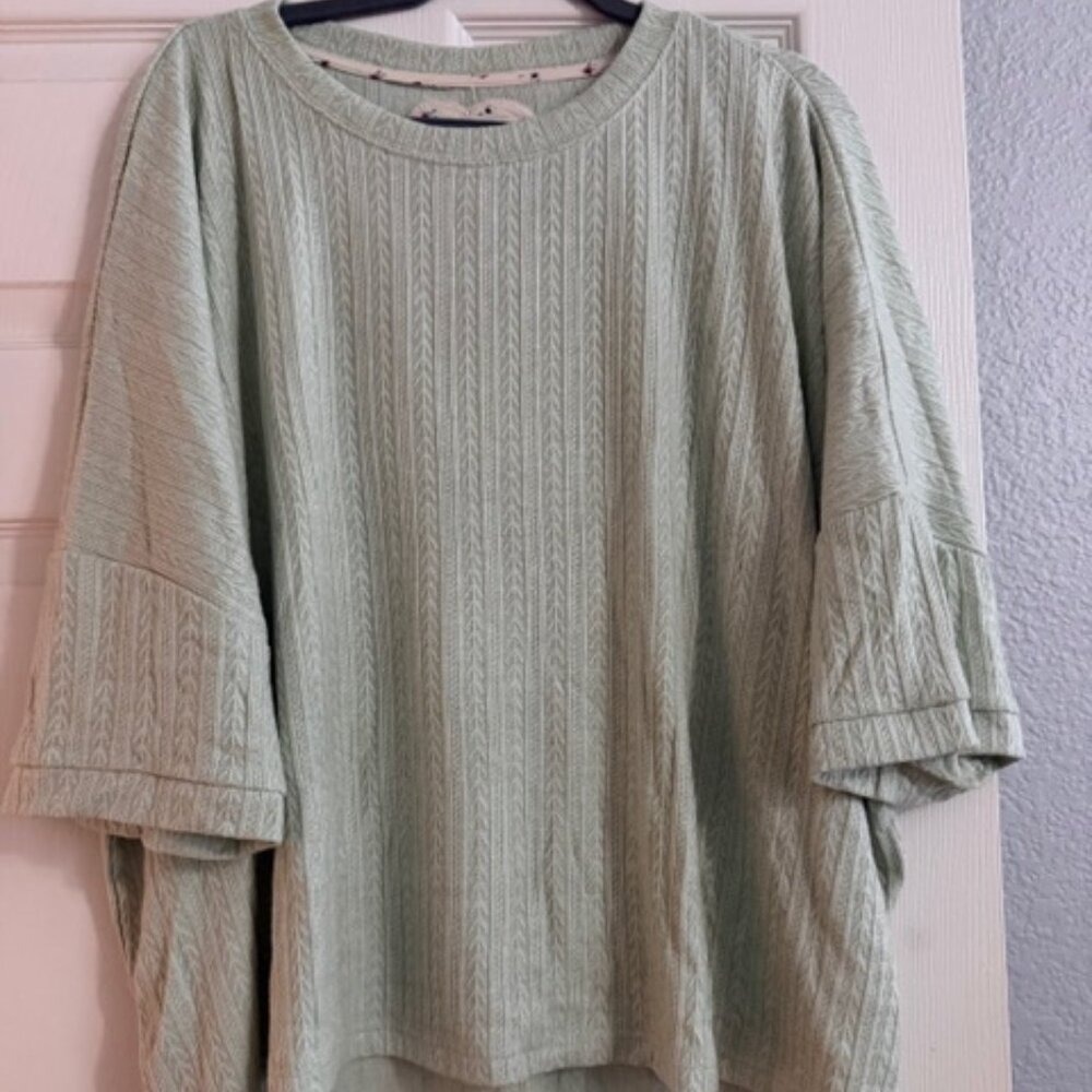 Umgee Mint Top NWT
